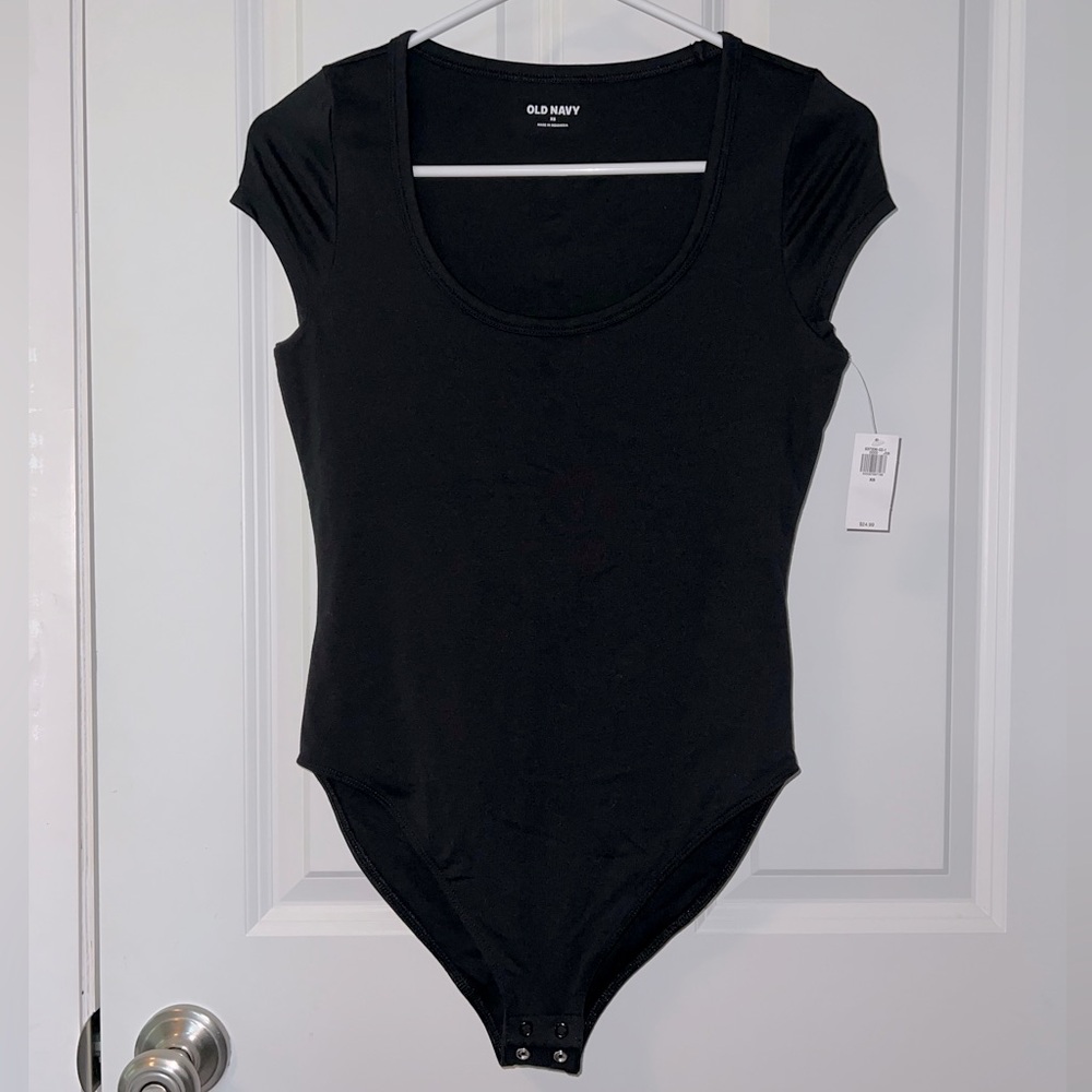 (NWT) Old Navy | short sleeve/cap sleeve scoop neck body suit